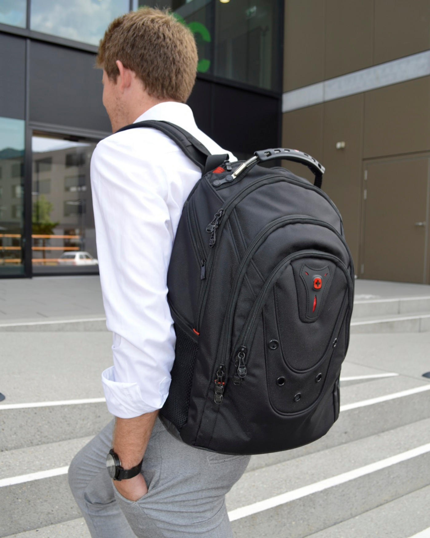 14-16 Zoll Laptop-Rucksack mit Tablet-Fach
