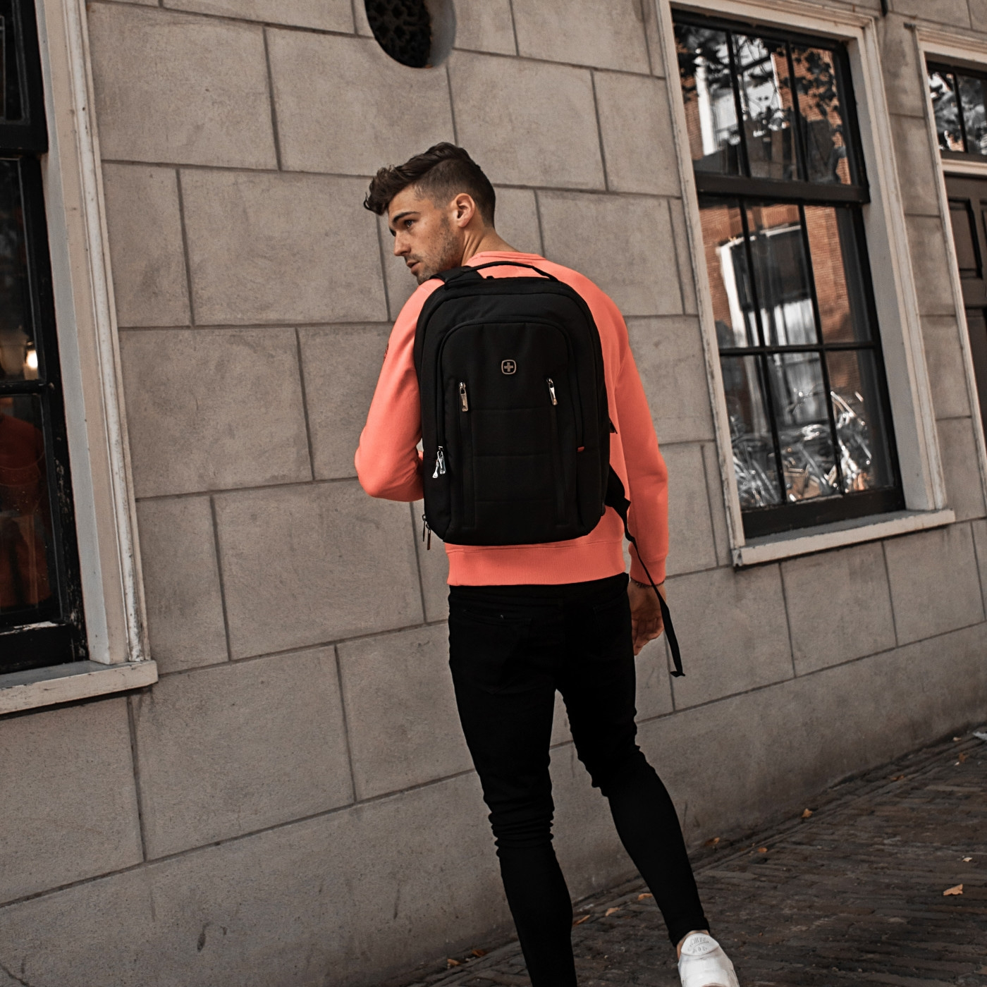 16 Zoll Handgepäck-Rucksack mit Tablet-Fach